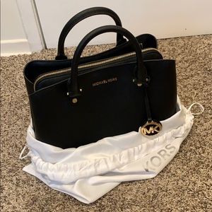 Michael Kors Blck Saffiano Leather Tote